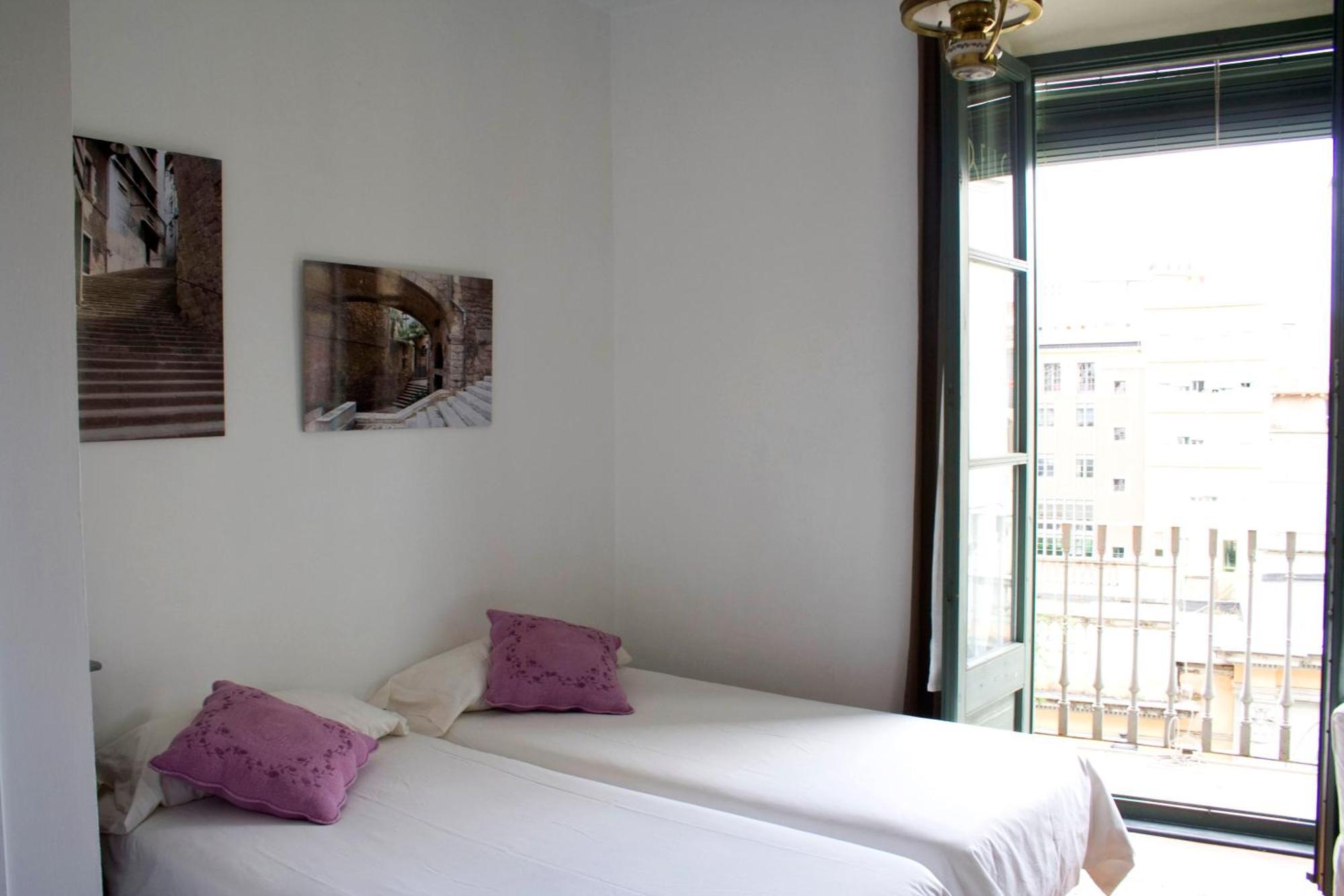 Bed & Breakfast Bells Oficis Girona Exteriör bild